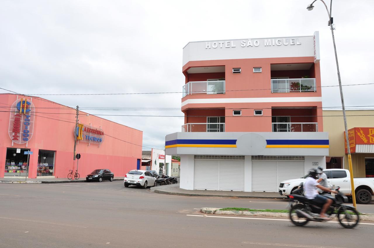 Hotel Sao Miguel Sao Miguel do Araguaia Buitenkant foto